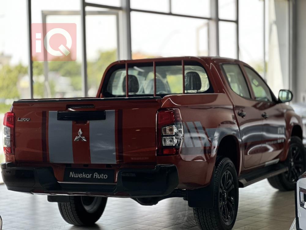 میتسوبیشی L200